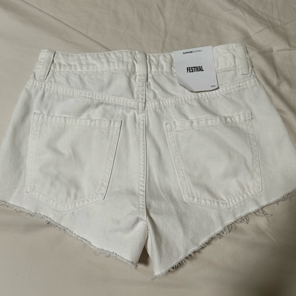 white jean shorts - Picture 4 of 4